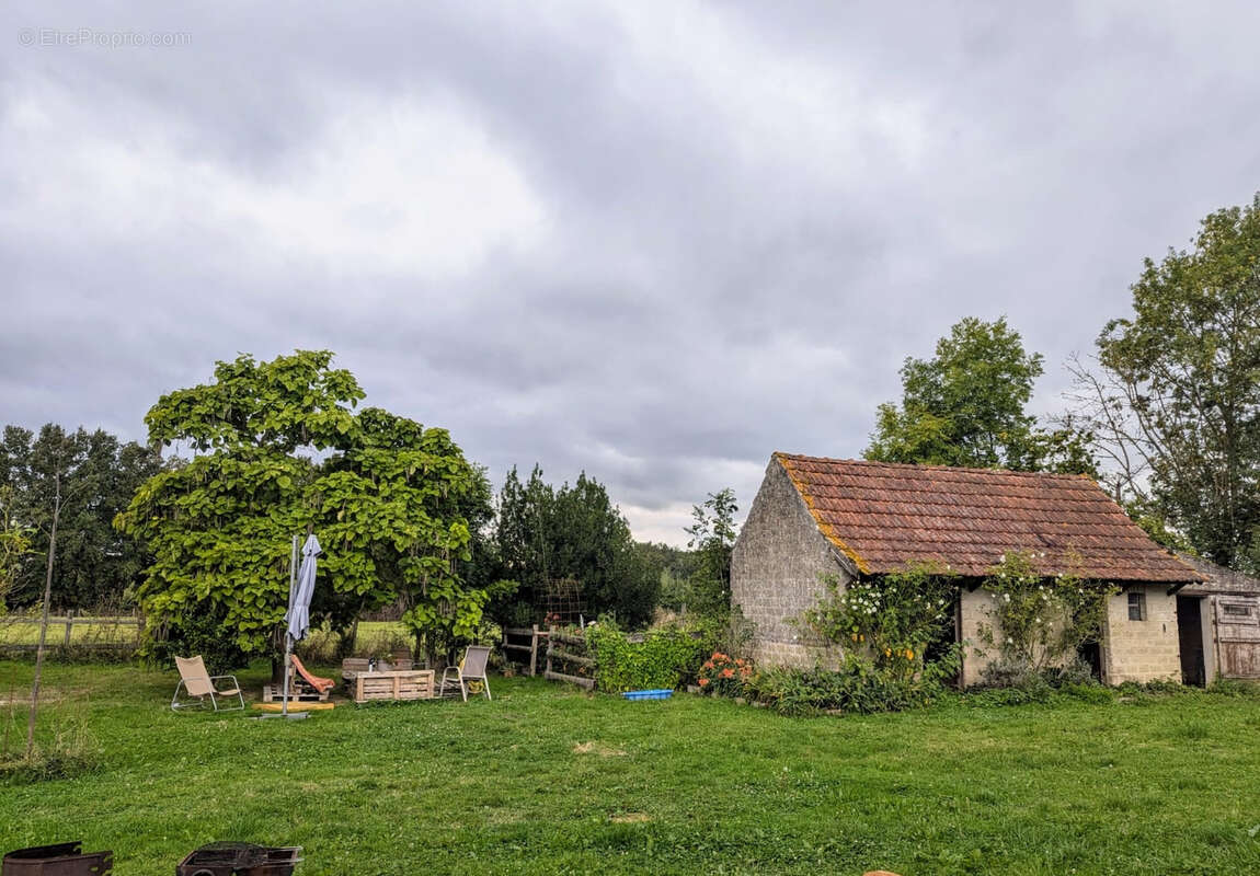 Maison à LA CHAPELLE-SAINT-SAUVEUR