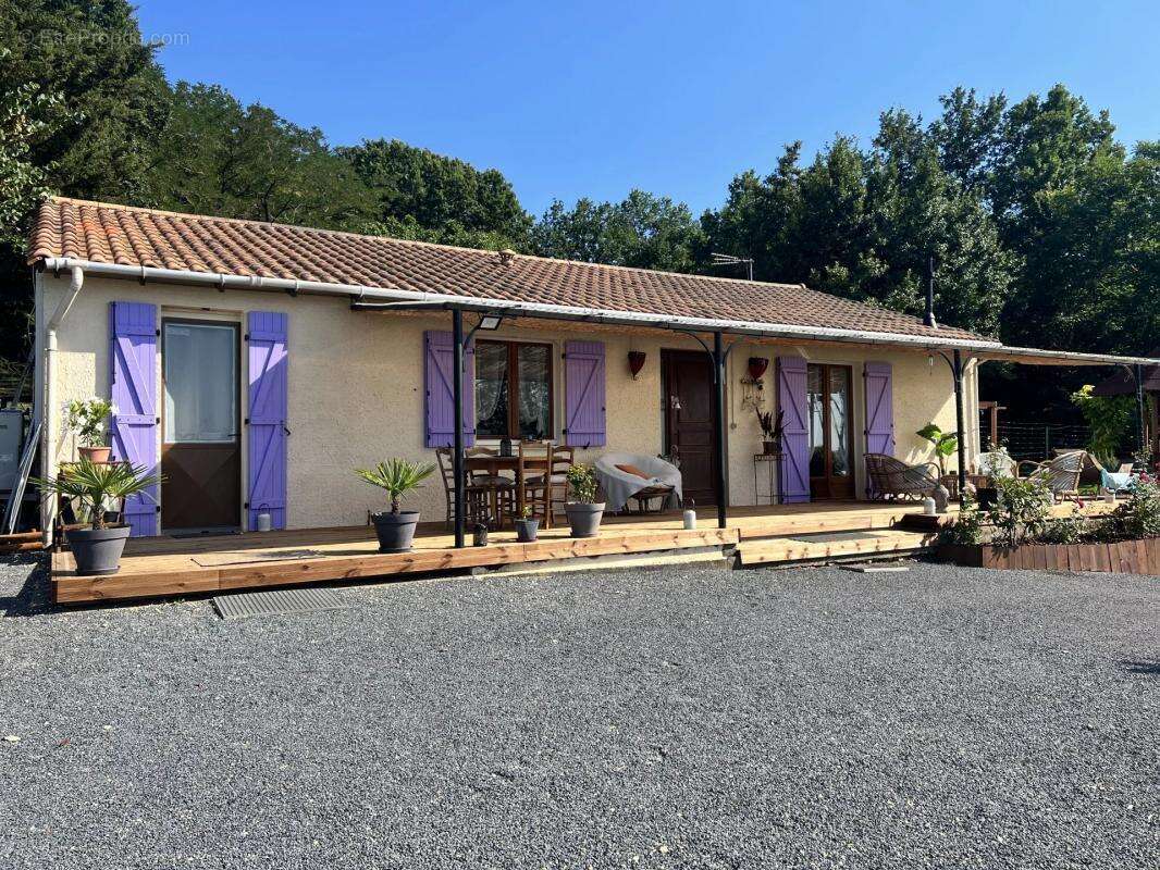 Maison à SAINT-LAURENT-DES-VIGNES