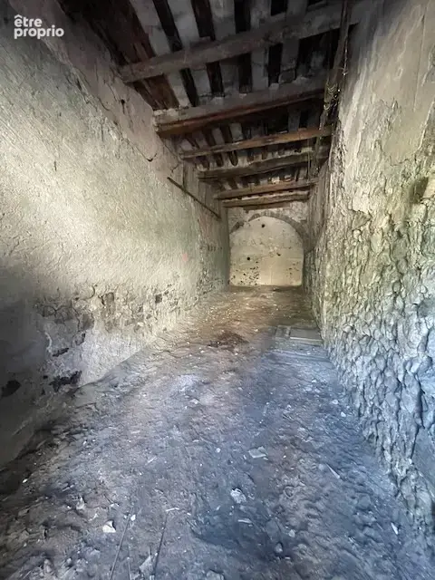 Trois logements à renover avec garages et caves - photo 17
