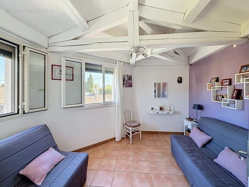 Montolivet – Maison surélevée sur garage, terrasse Sud, 3 chambres et DPE B - photo 14