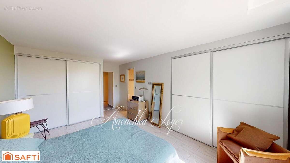 Maison 220 m² à Langon  - photo 8