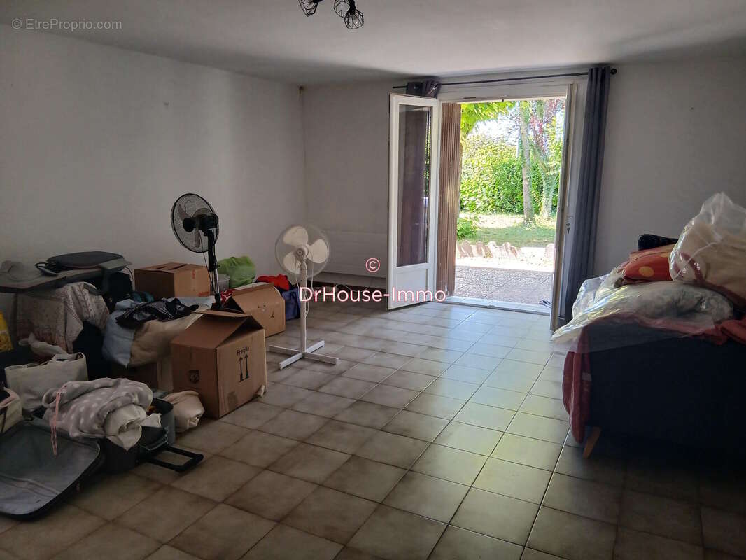 Maison 245 m² à Salindres  - photo 8