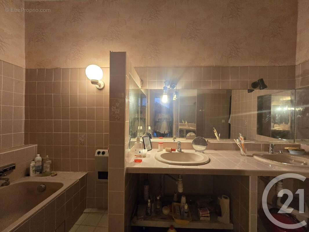 Maison à MONTESQUIEU-VOLVESTRE