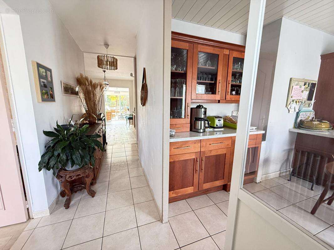 Maison à SAINT-YRIEIX-SUR-CHARENTE