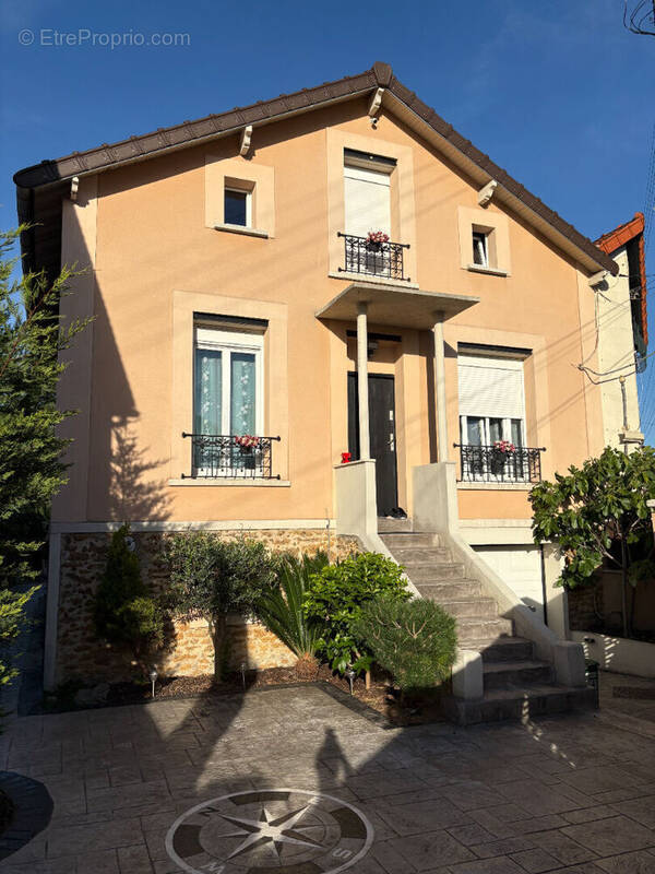 Maison à AULNAY-SOUS-BOIS
