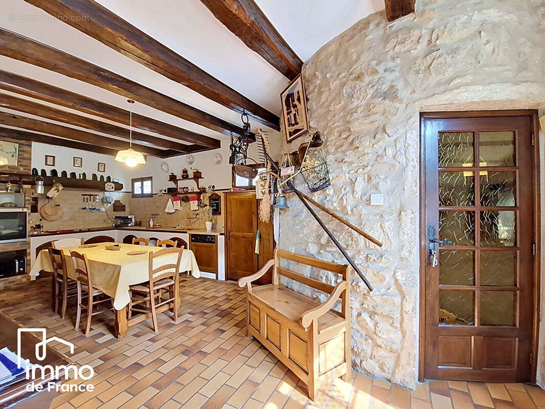 Maison à REVONNAS
