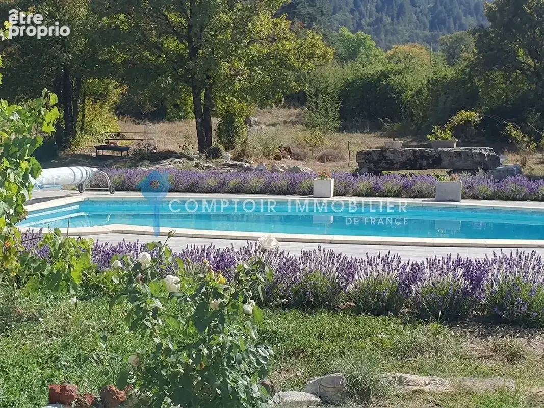Proche le vigan : villa plain pied 3 chambres sur terrain 3000 m2 avec piscine - photo 5