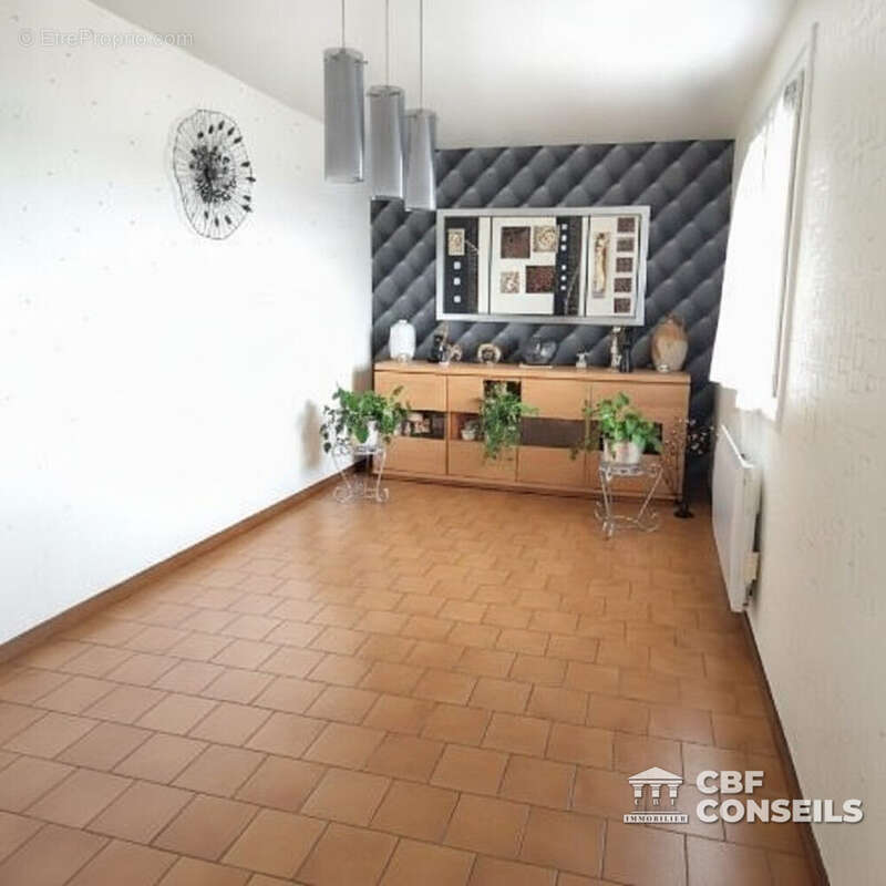 Maison à MADIC