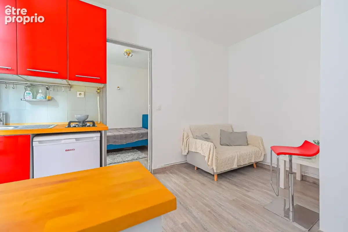 Appartement 2 pièces 25 m² à vendre à Clichy (92110) - photo 2