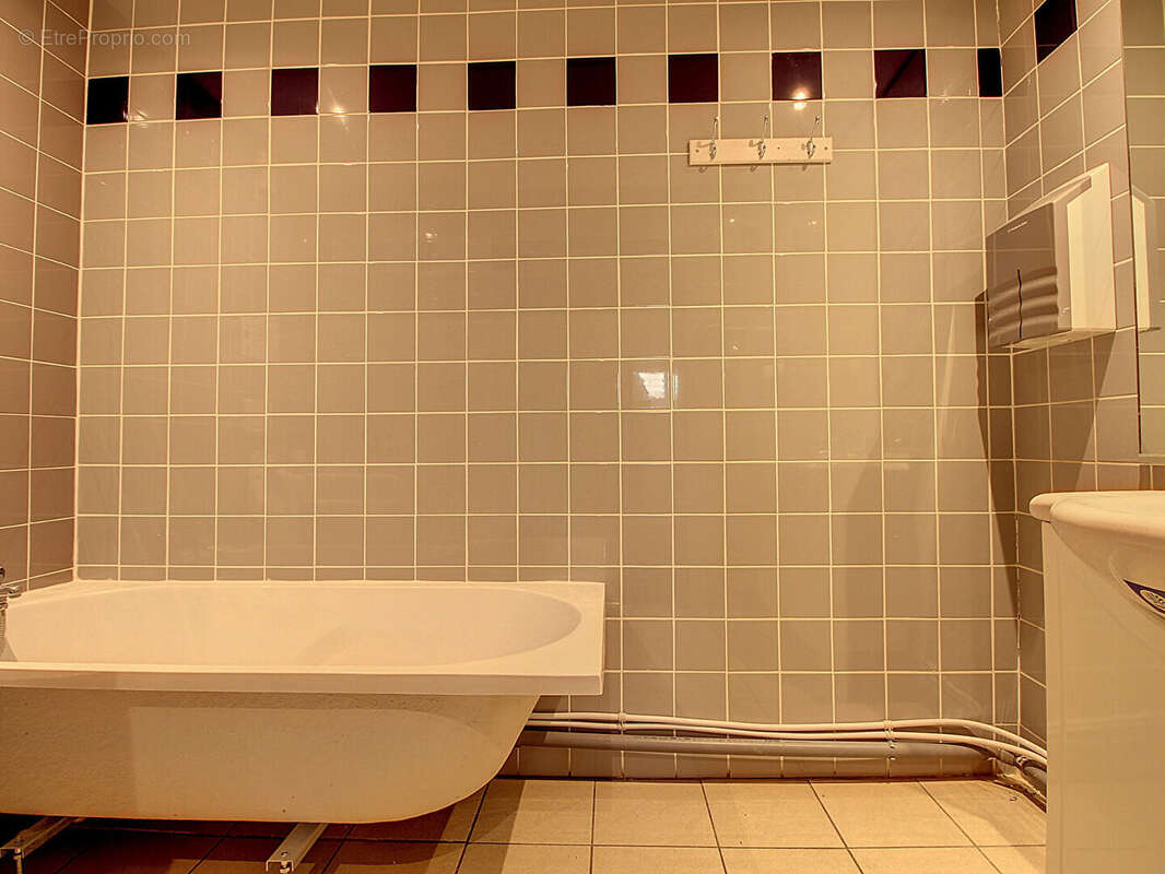 Autre à MARSEILLE-14E