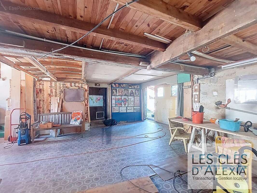 Maison à LES COTES-D'AREY
