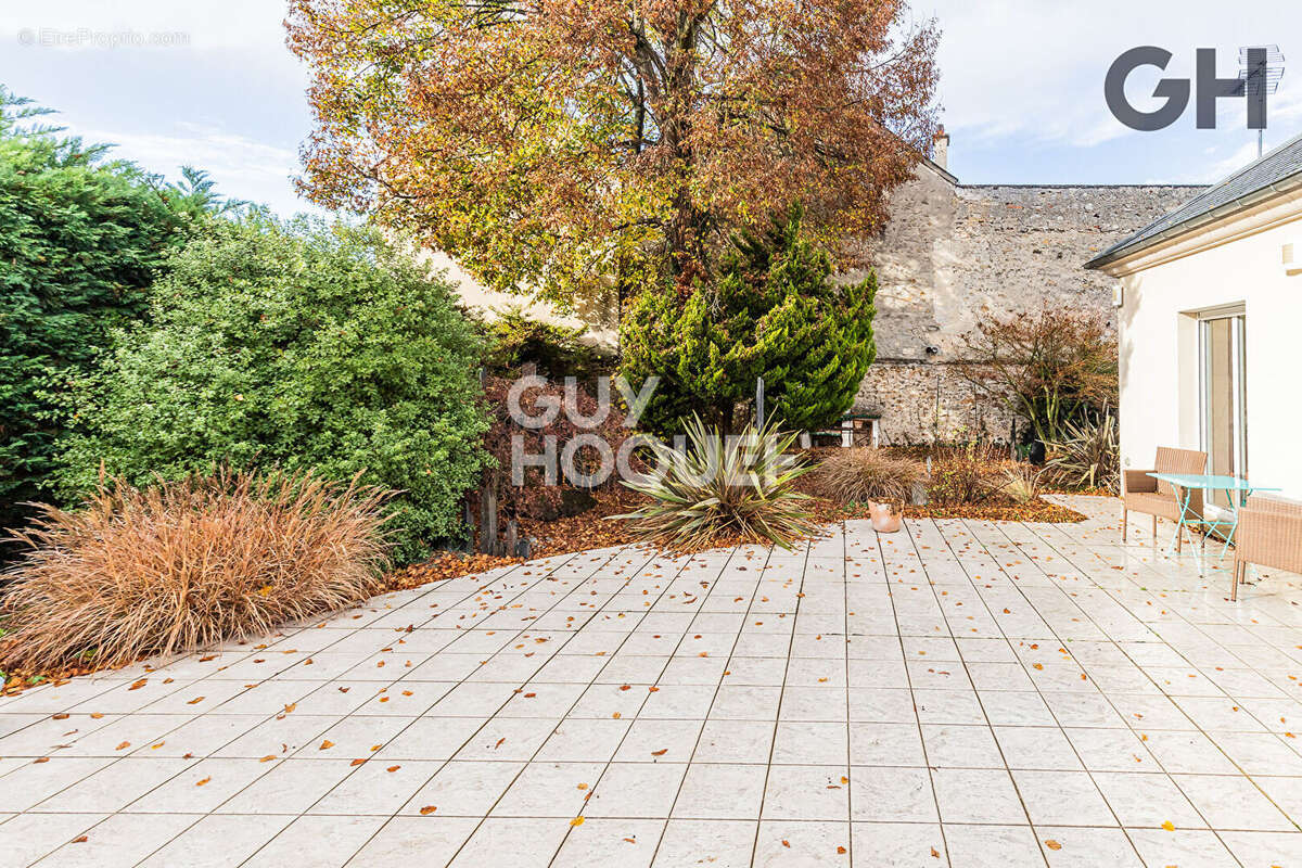 Maison à SOISY-SUR-SEINE