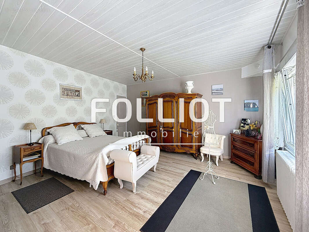 Maison à SAINT-PAIR-SUR-MER