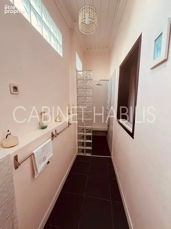 A vendre - villa t5 - 243.71 m2 environ s.totale - saint denis - 930 000 € - photo 9