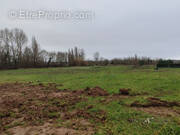 Terrain à SAINT-GERMAIN-DU-SEUDRE