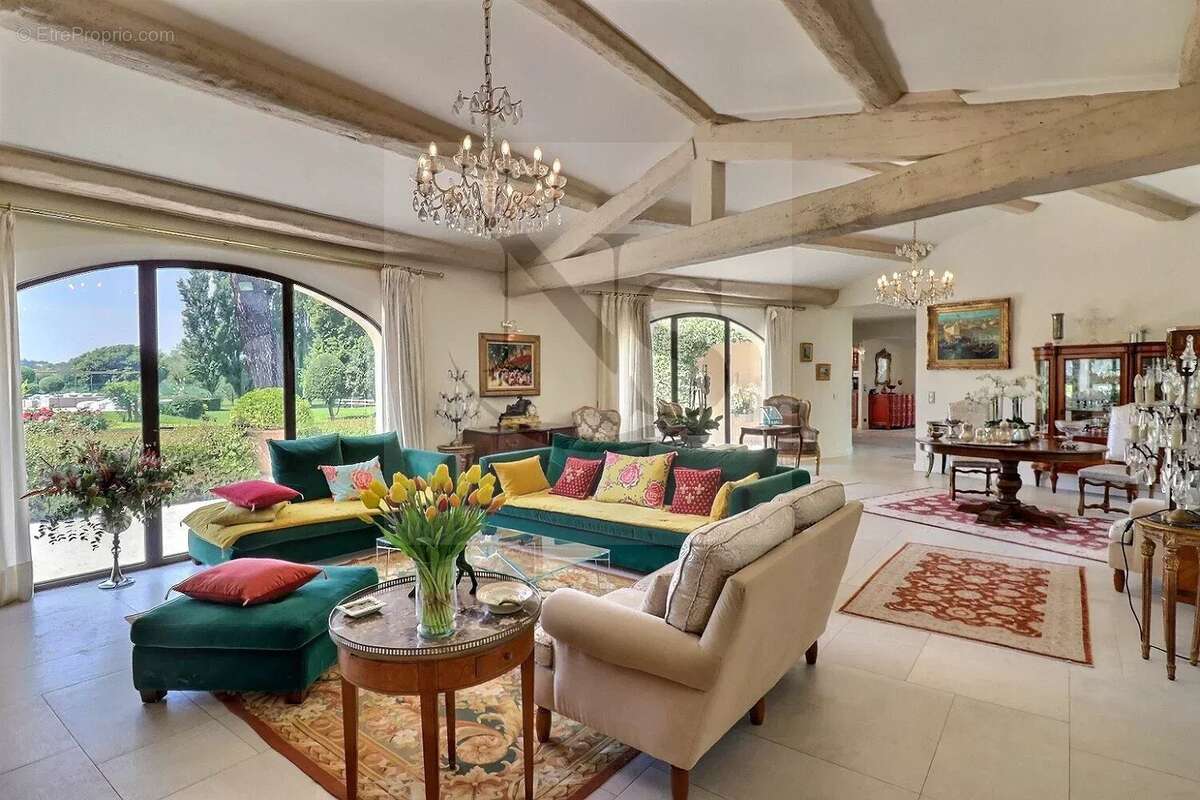 Maison à MAUSSANE-LES-ALPILLES