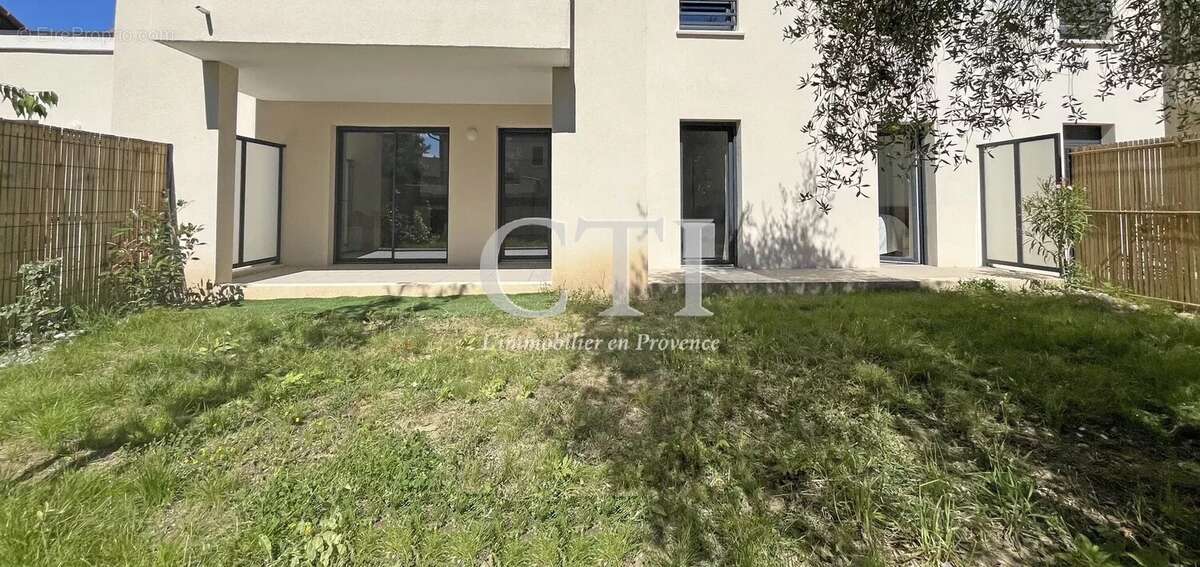 Appartement à VAISON-LA-ROMAINE