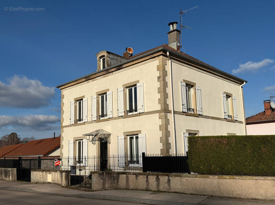 Maison à REMIREMONT