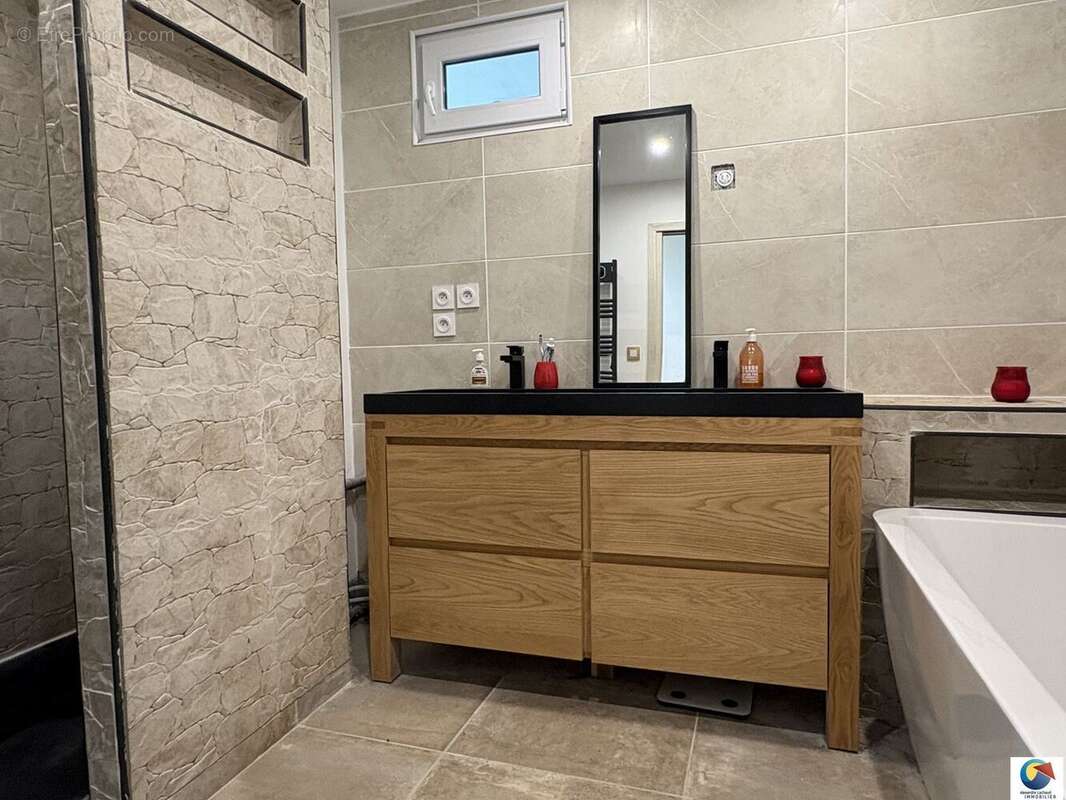 Appartement à LA VERPILLIERE