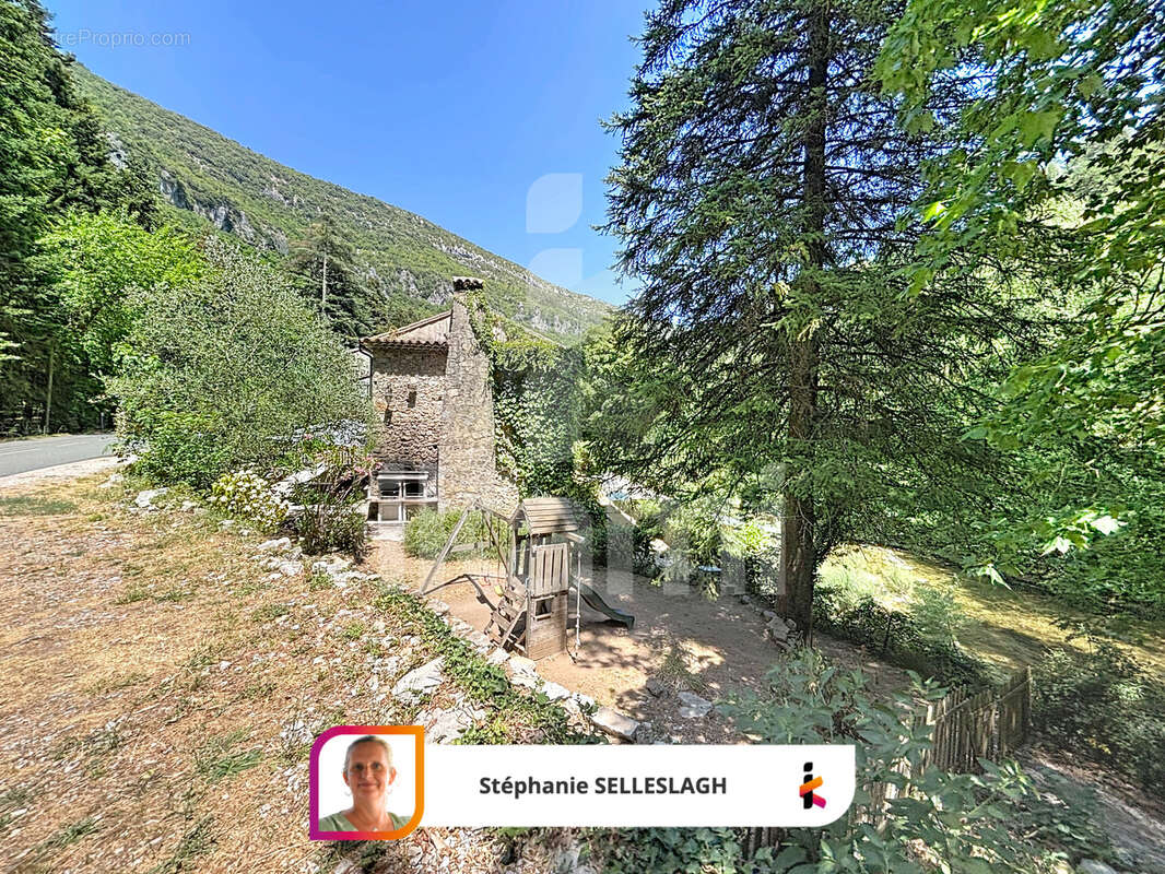 Gite cevenol 327 m2 grande capacite en bord de riviere - photo 11