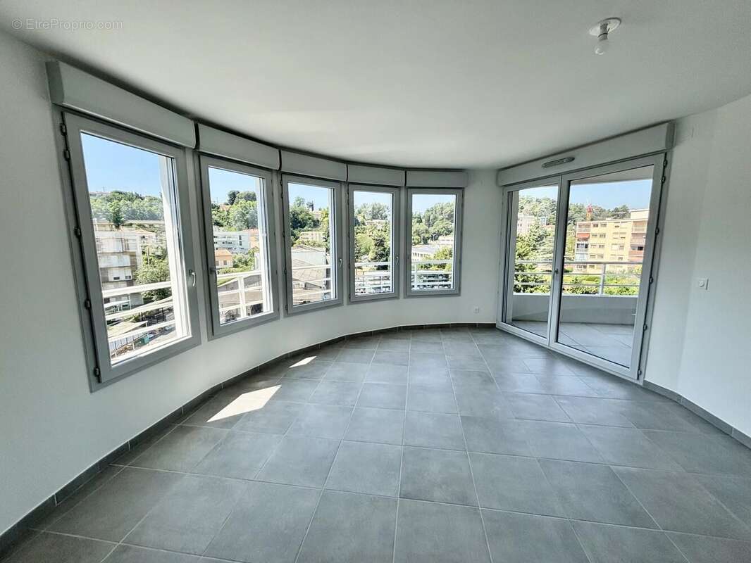 Appartement à CAGNES-SUR-MER