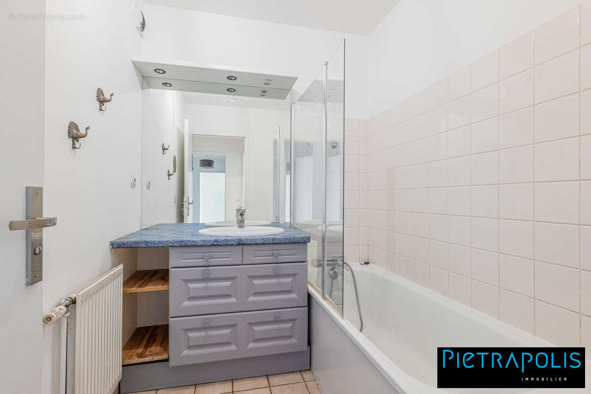 Appartement à LYON-9E