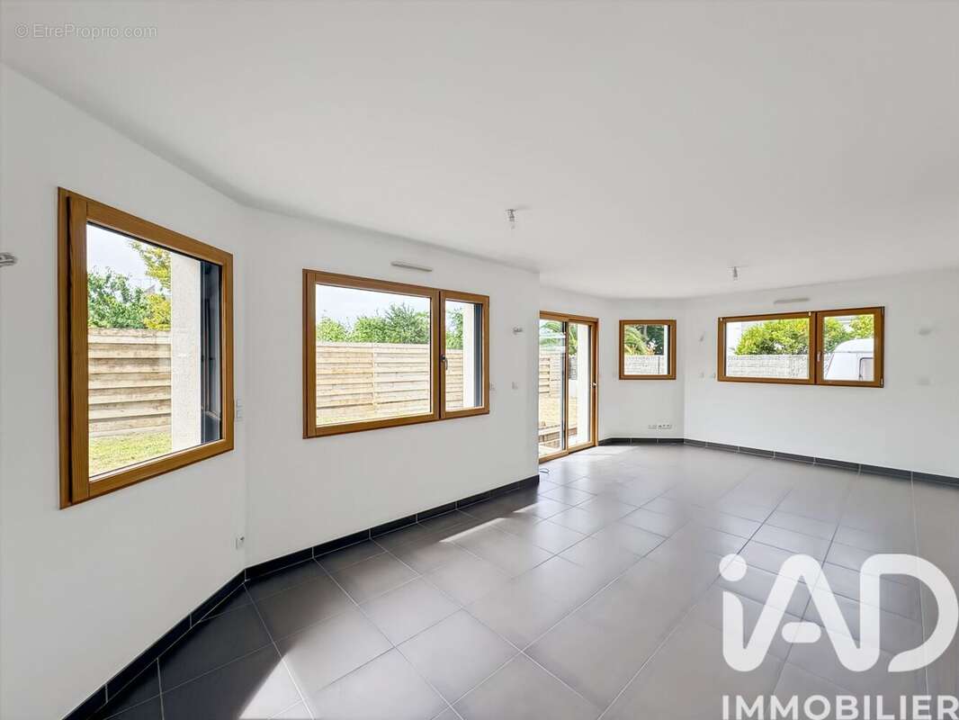 Maison 131 m² à Locmiquelic  - photo 4