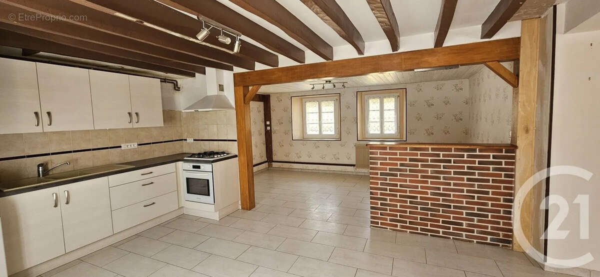 Maison à ALLUYES