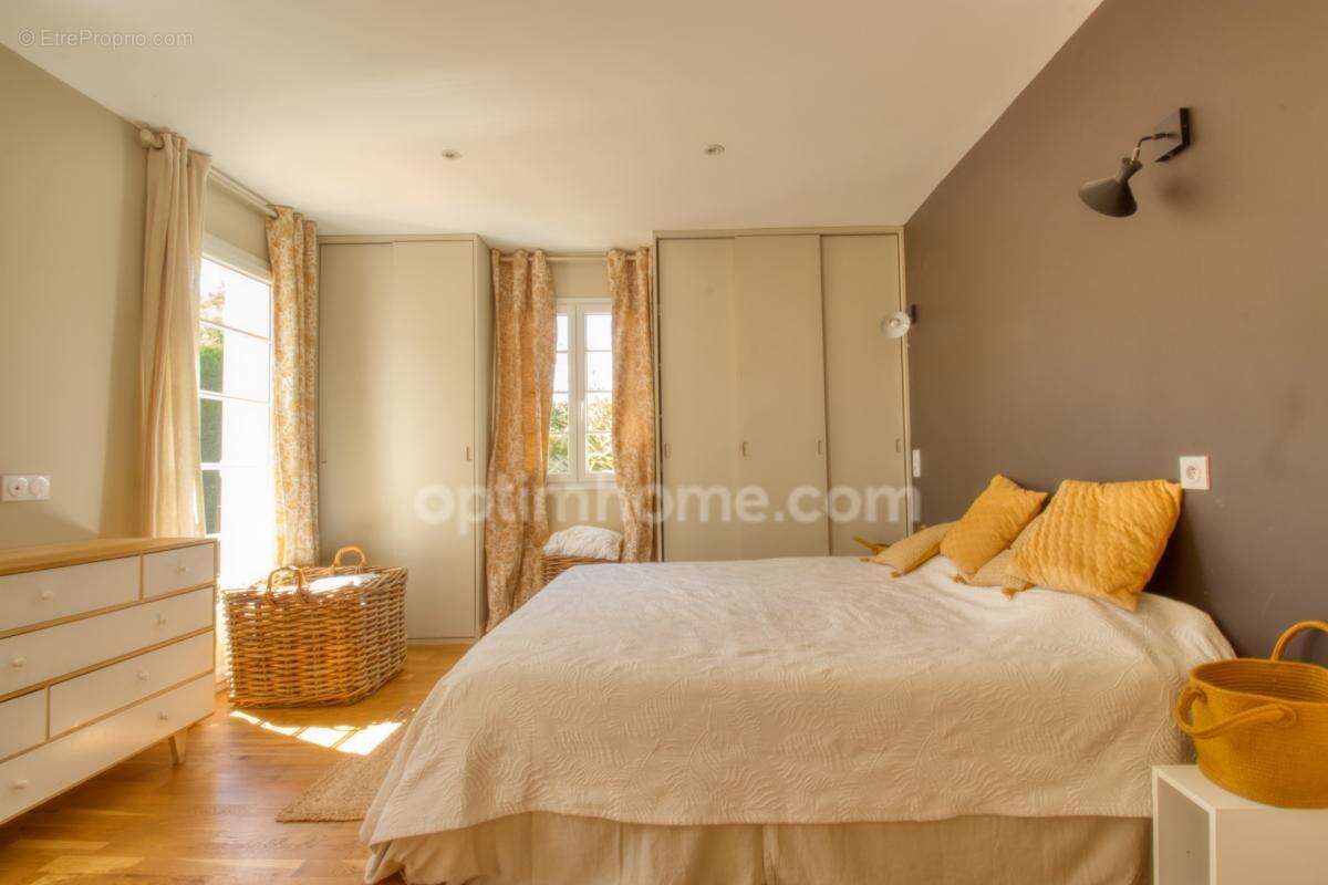 Villa de plain-pied, 174 m², 4 Chambres.Piscine chauffée, Le Château-d'Oléron (17) - photo 18