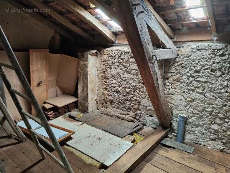 Maison à CASTELNAU-MAGNOAC