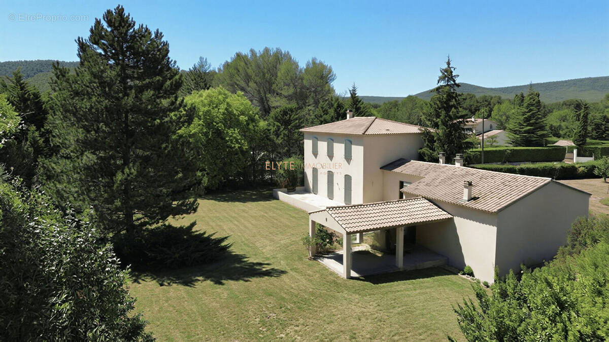 Maison à NANS-LES-PINS