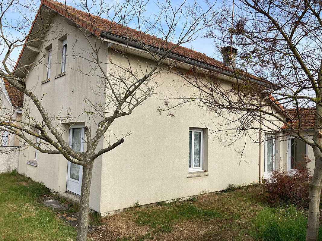 Maison à PORT-DES-BARQUES