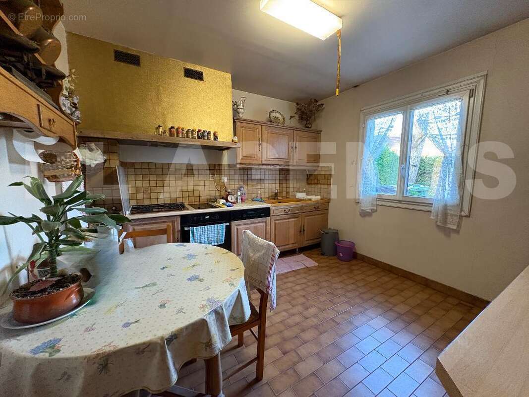 IMG_3509-2 - Maison à SAINT-DENIS-LES-REBAIS