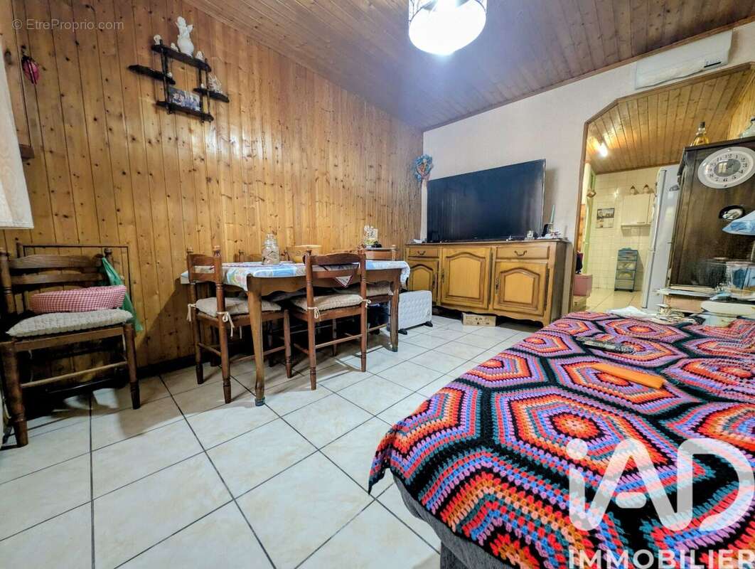 Photo 2 - Maison à SAINT-LAURENT-DE-LA-SALANQUE