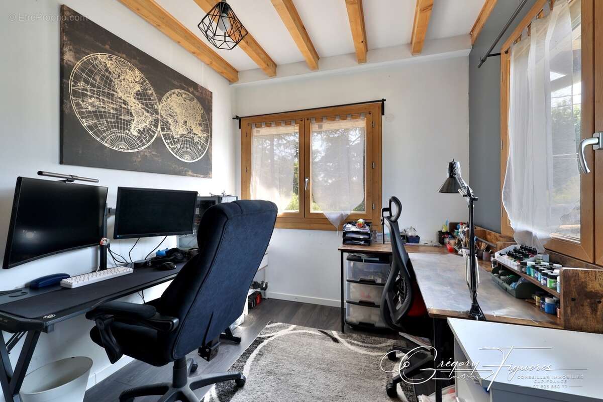 Châteauneuf – maison familiale 6 pièces – 4 chambres – vue dégagée – terrain 1 174 m² - photo 10