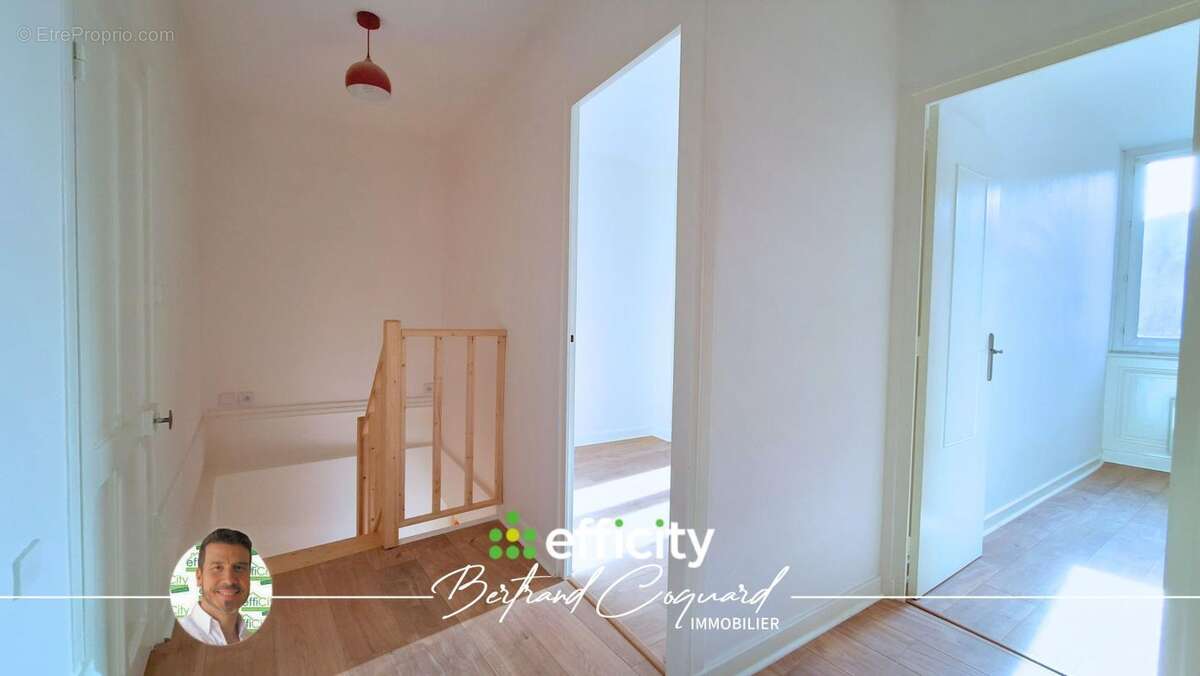 Appartement à PONTCHARRA-SUR-TURDINE