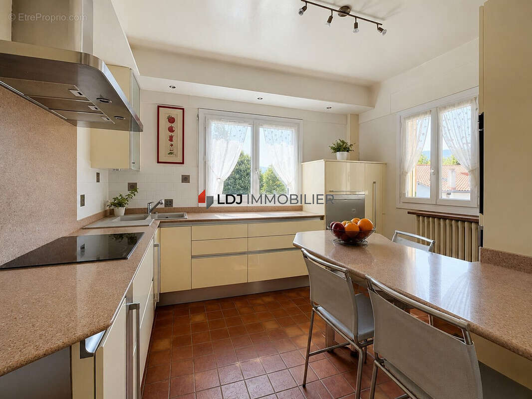 Maison 131 m² à Vernet-Les-Bains  - photo 3