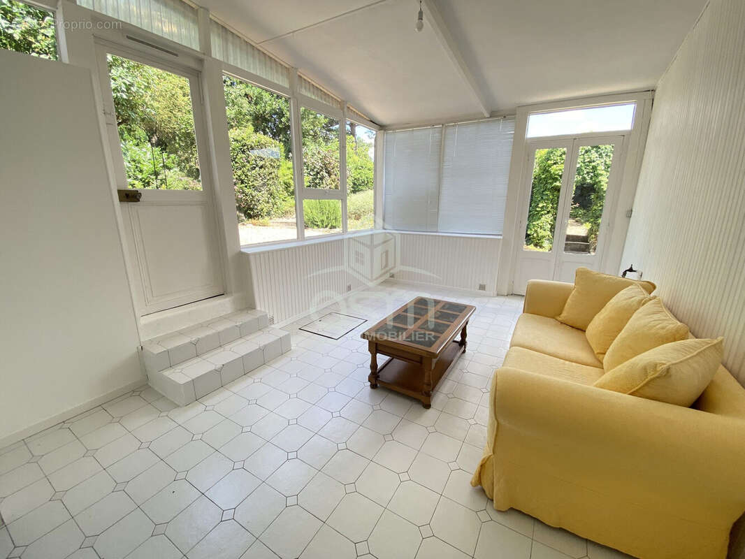 Maison à NOYANT-DE-TOURAINE