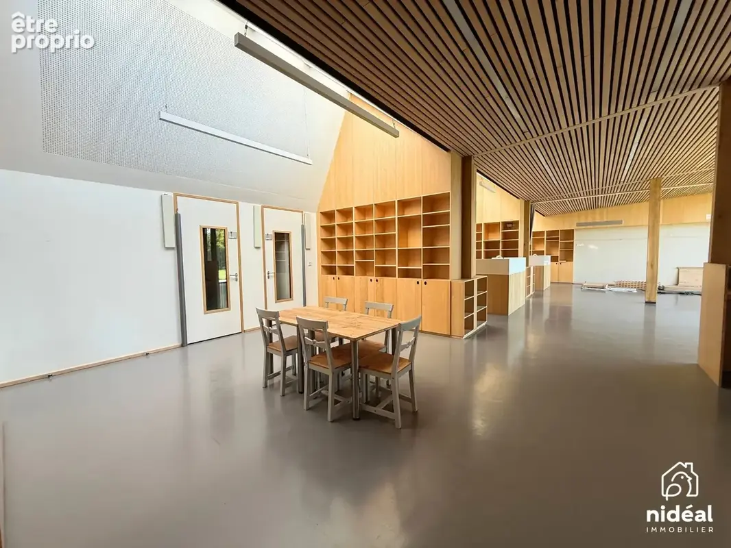 Commerce 400 m² à vendre à Villereau (59530) - photo 4