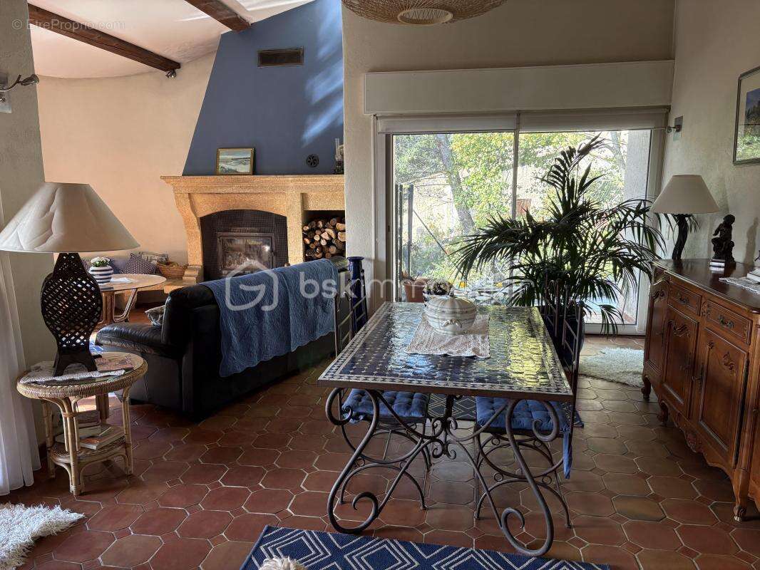 Maison à PIERREVERT