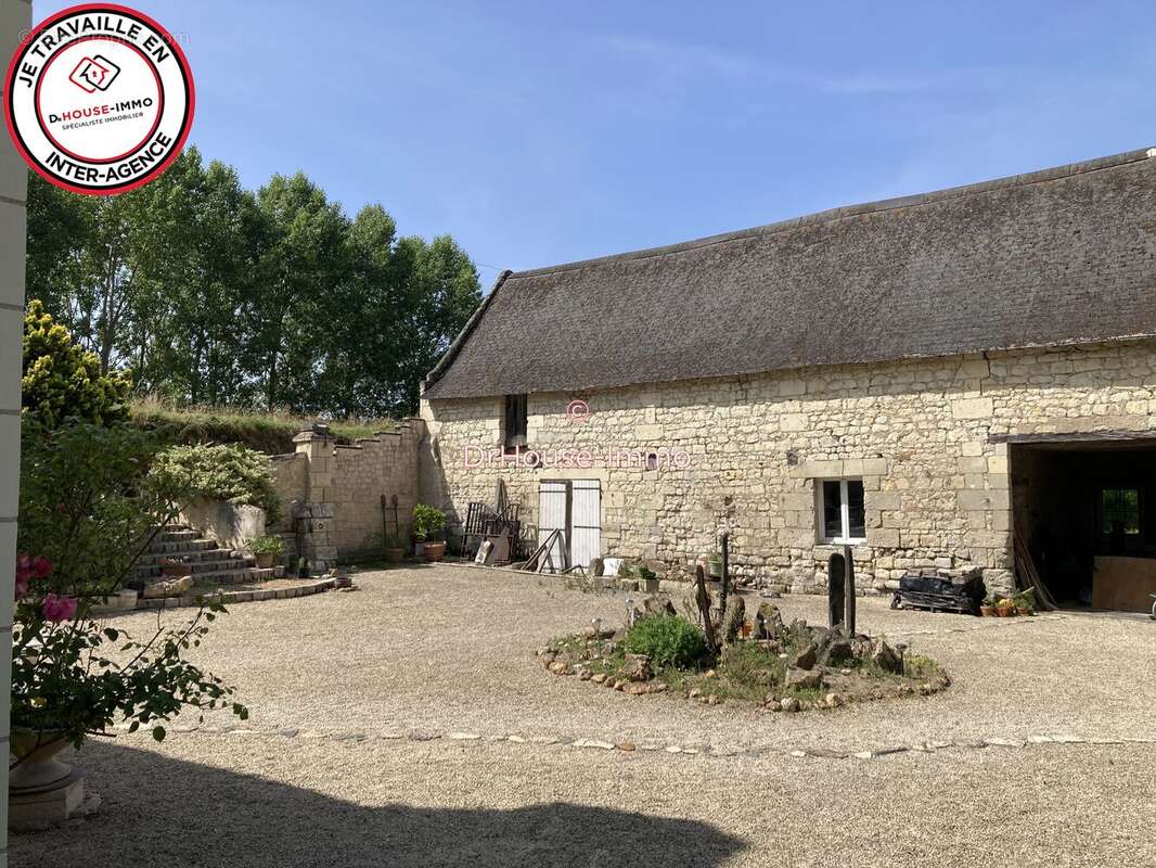 Maison à LA CHAPELLE-SUR-LOIRE