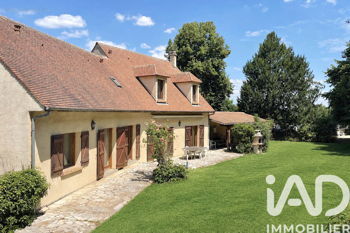 Photo 1 - Maison à RUEIL-MALMAISON
