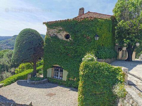 Maison à TOURRETTES-SUR-LOUP