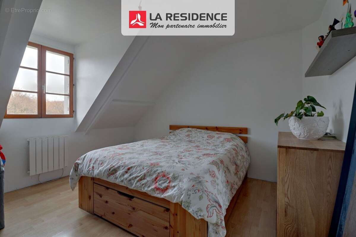 Maison à MAREIL-SUR-MAULDRE