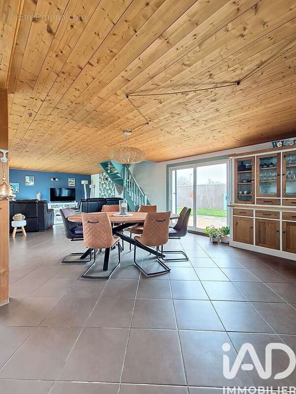 Photo 2 - Maison à NUAILLE-D'AUNIS