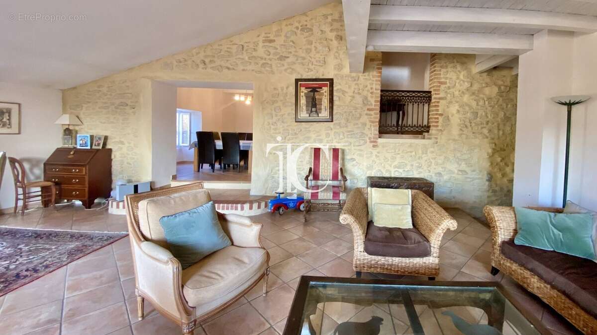 Maison à ALLEGRE-LES-FUMADES