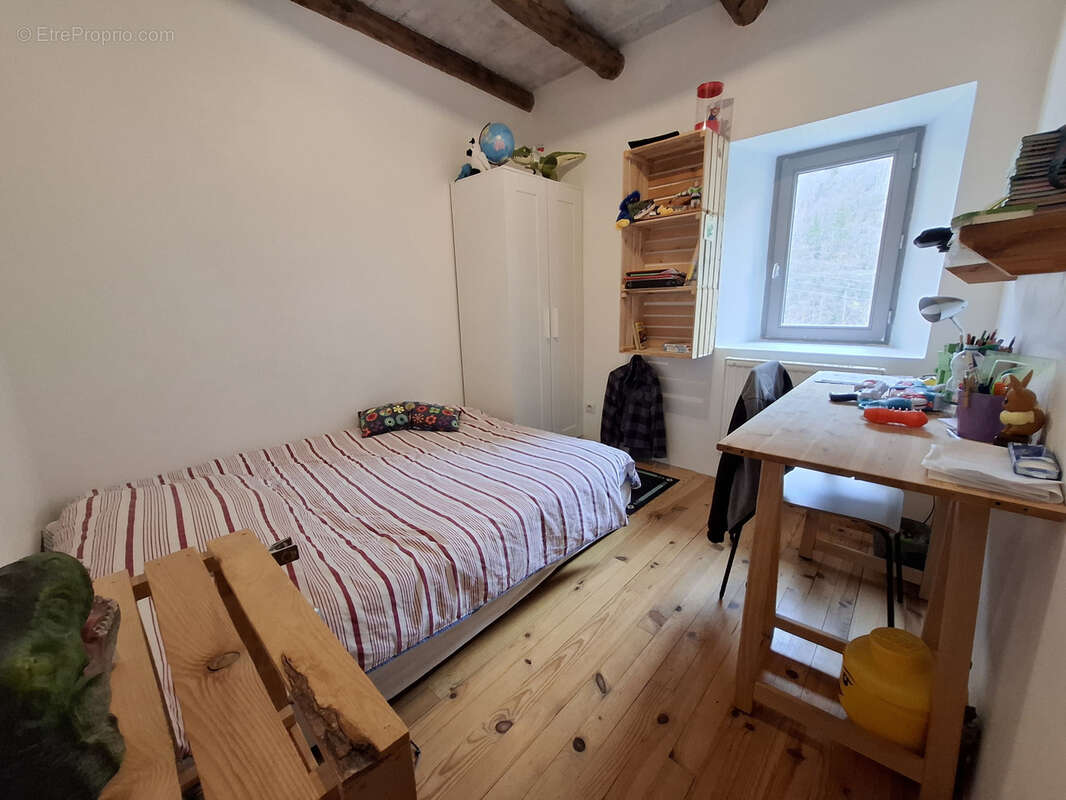 Maison à LA PERRIERE