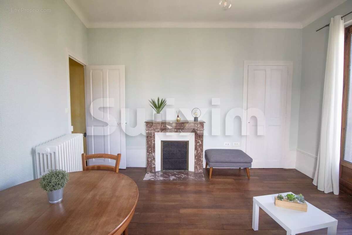 Appartement à AIX-LES-BAINS