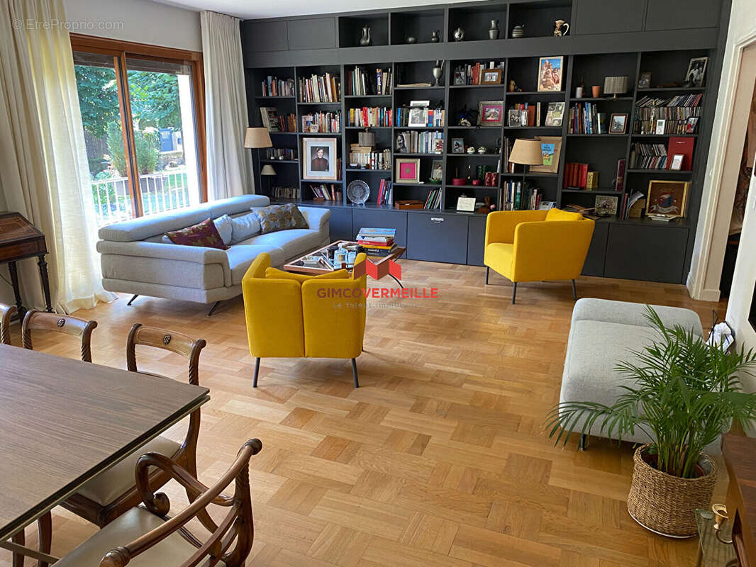 Appartement à VAUCRESSON