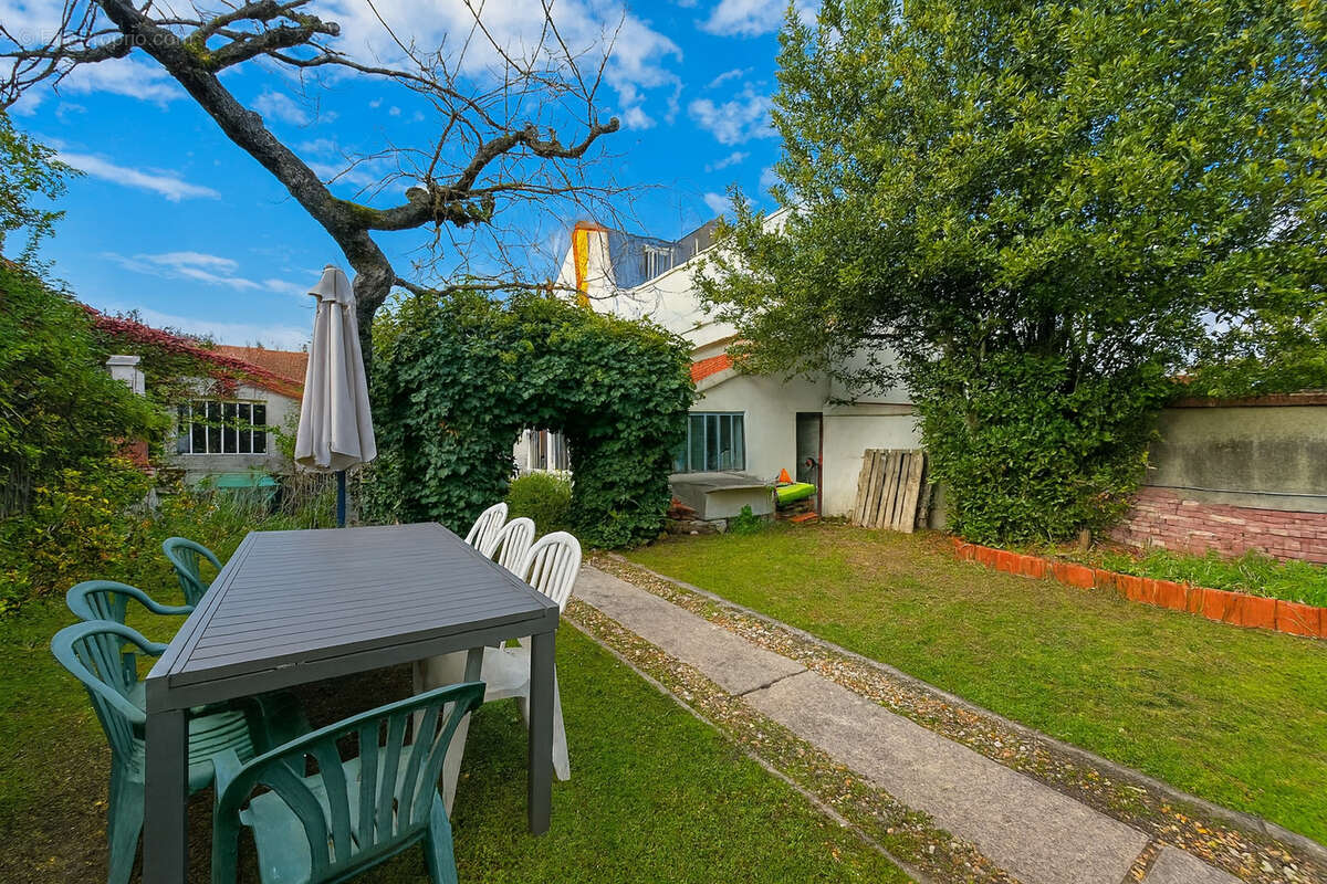 Maison à CHAMPIGNY-SUR-MARNE